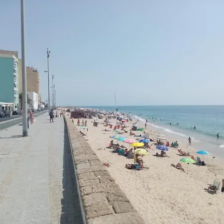 Paseo Maritimo De * Cádiz