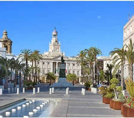 Paseo Maritimo De * Cádiz